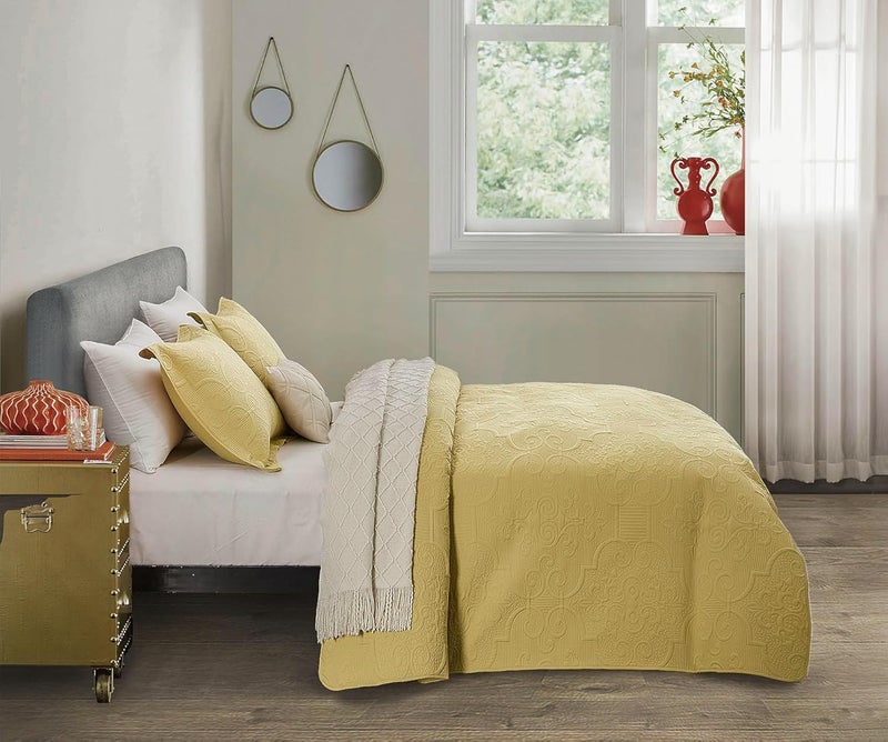CHIXIN Quilt Queen Size - Damask Paisley Bedspread Coverlet Set - Classic & Gorgeous Style Bedding Cover, Ultrasonic Quilting, Reversible, Lightweight, 4 Piece, Honey Gold - Image 3